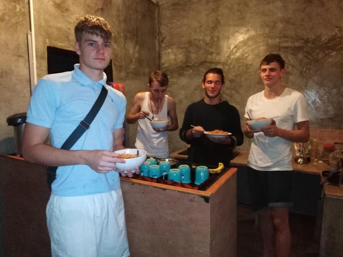 Phayam Hostel パヤム島 エクステリア 写真