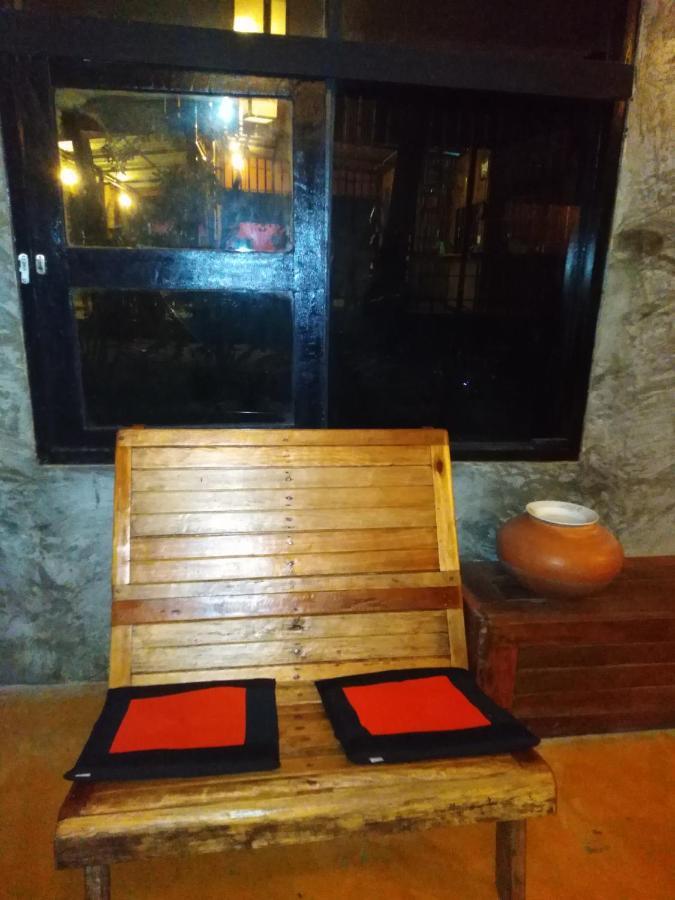 Phayam Hostel パヤム島 エクステリア 写真