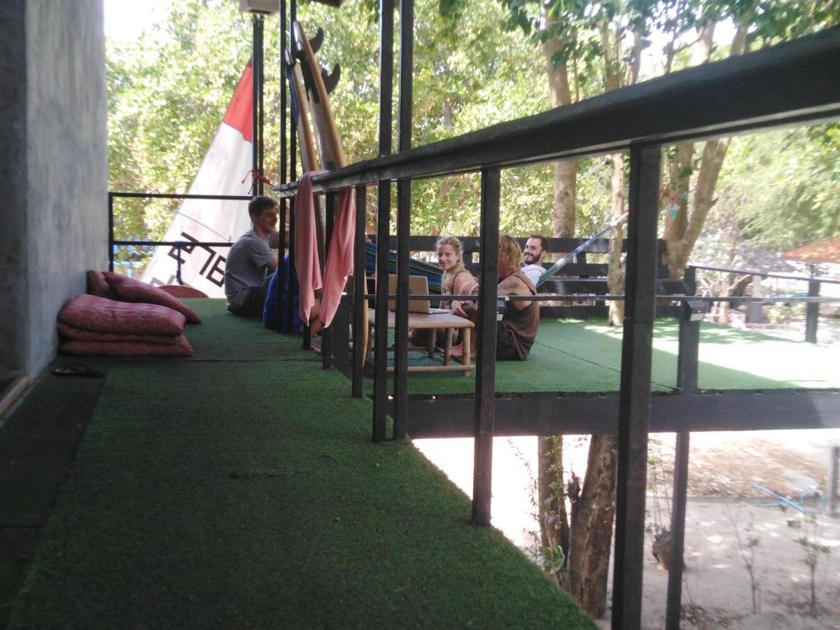 Phayam Hostel パヤム島 エクステリア 写真